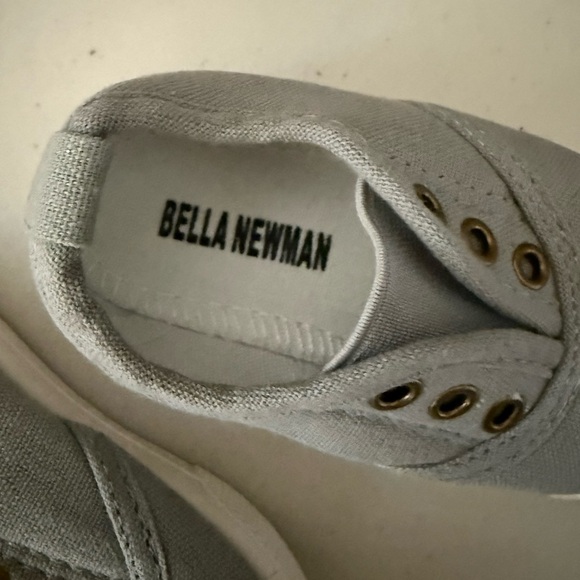 NWOT girls/boys size 21 Bella Newman shoes - Picture 3 of 10